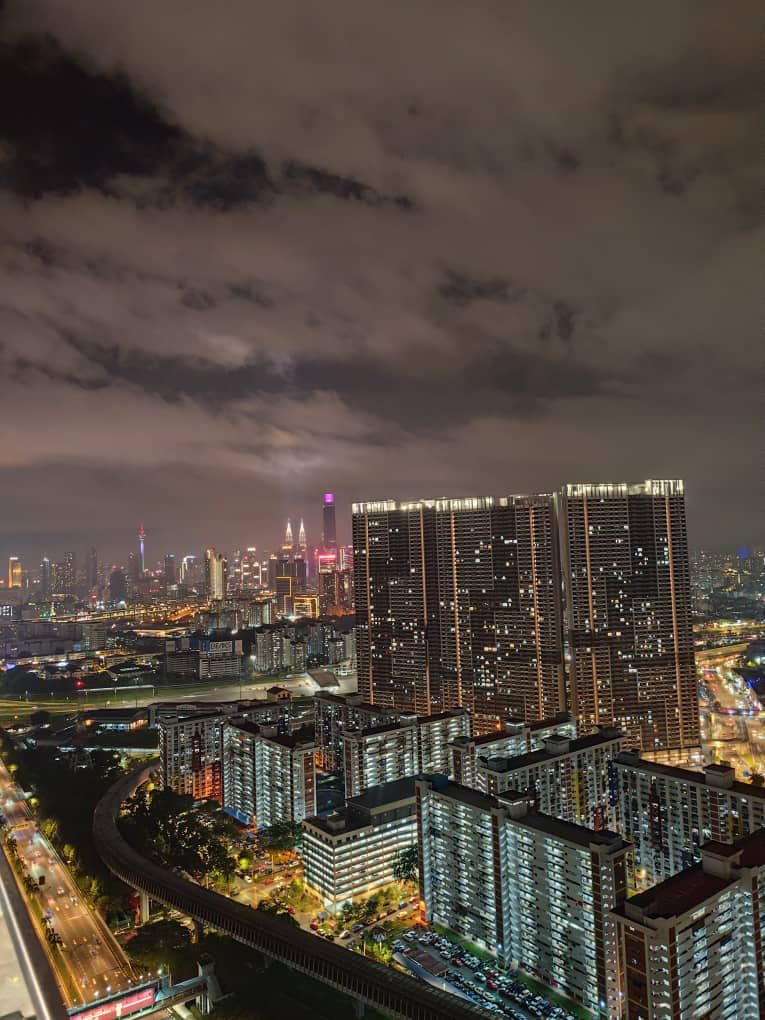Easy Access Walking  MRT Penthouse Jdupion Cheras - photo 2