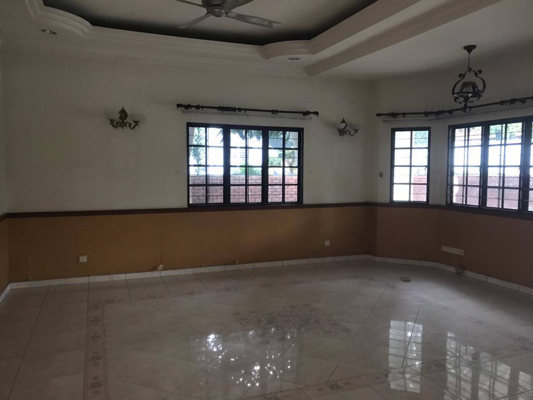 2 and half Storey Bungalow Jln Keruing Bangsar Kl - photo 9