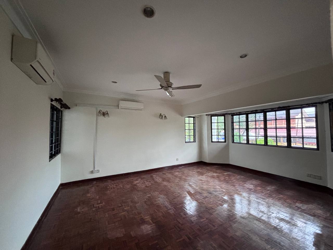 2 and half Storey Bungalow Jln Keruing Bangsar Kl - photo 13