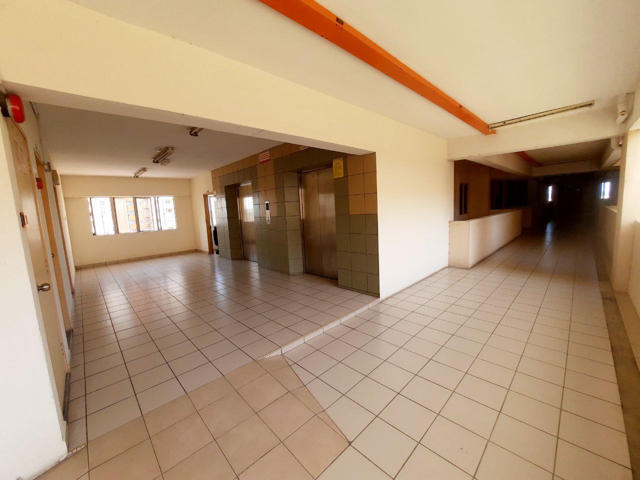 Freehold Renovated Apartment Sri Lavender , Kajang - photo 3