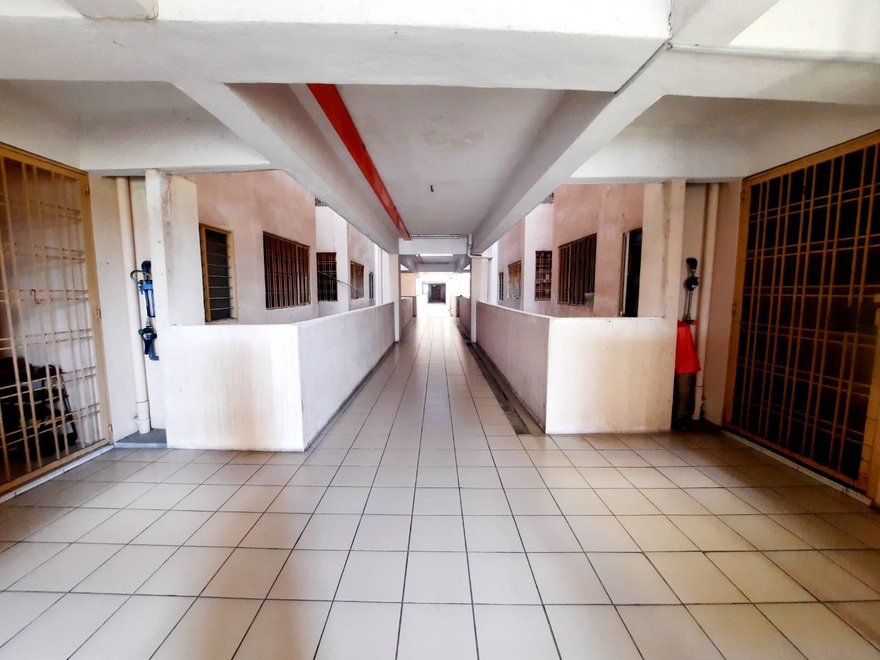 Freehold Renovated Apartment Sri Lavender , Kajang - photo 4