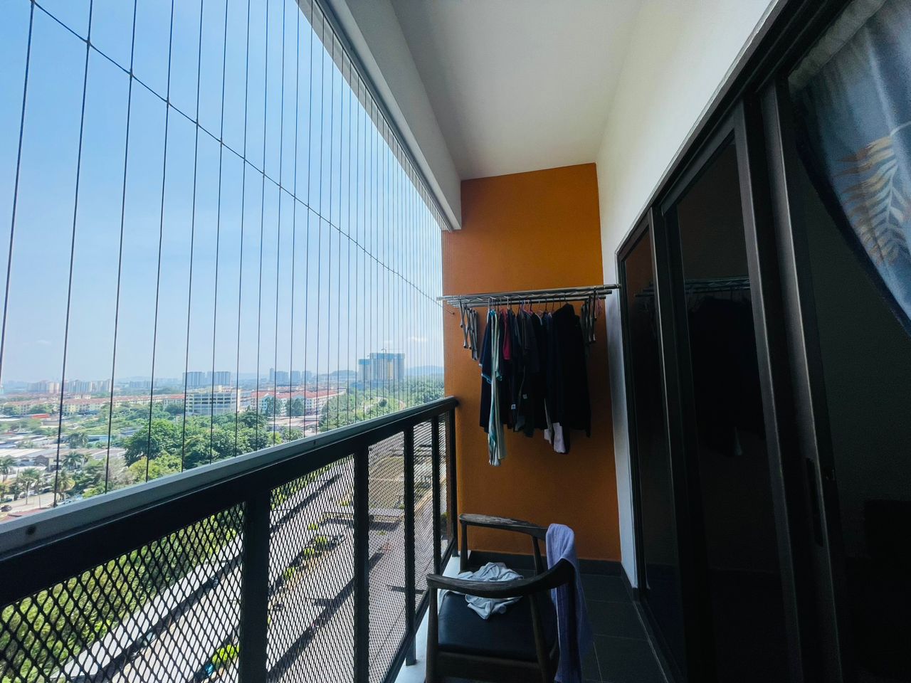 Corner Unit, Renovated at Residensi Zamrud Kajang - photo 4