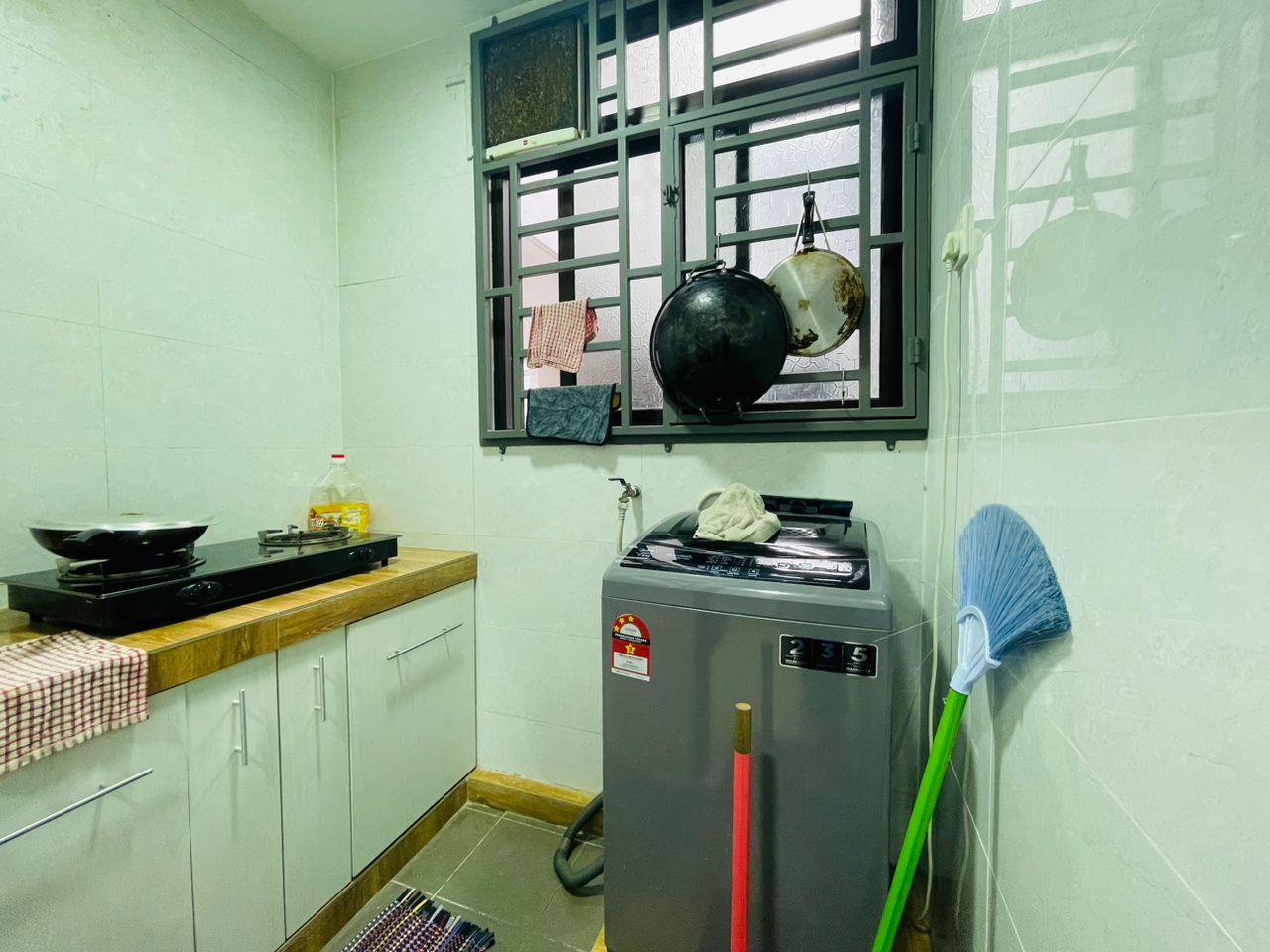 Corner Unit, Renovated at Residensi Zamrud Kajang - photo 6