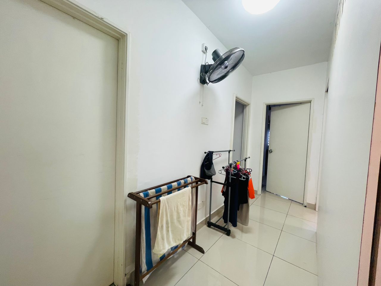 Corner Unit, Renovated at Residensi Zamrud Kajang - photo 7