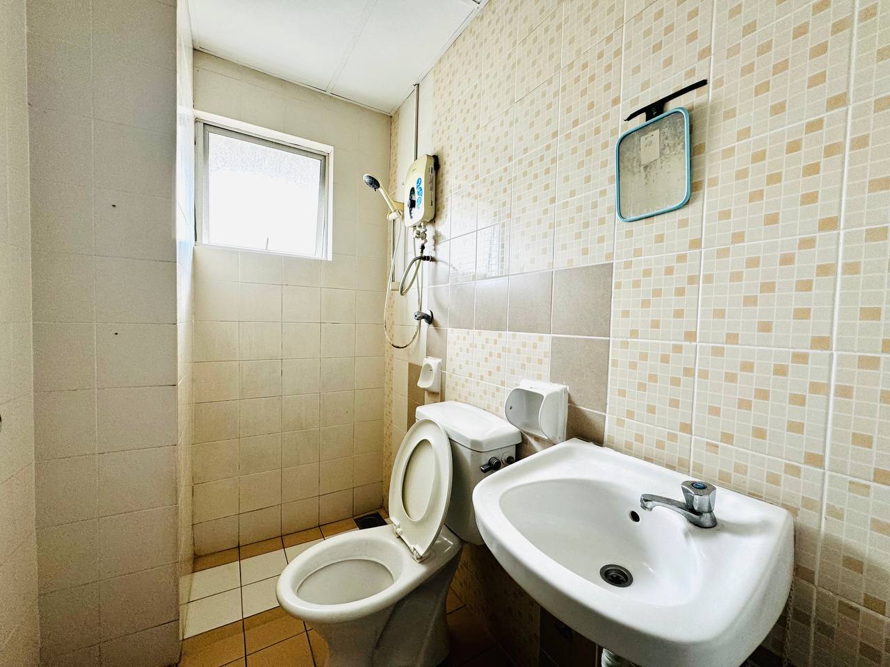 Level 7 Condominium Kristal Seksyen 7 Shah Alam - photo 12