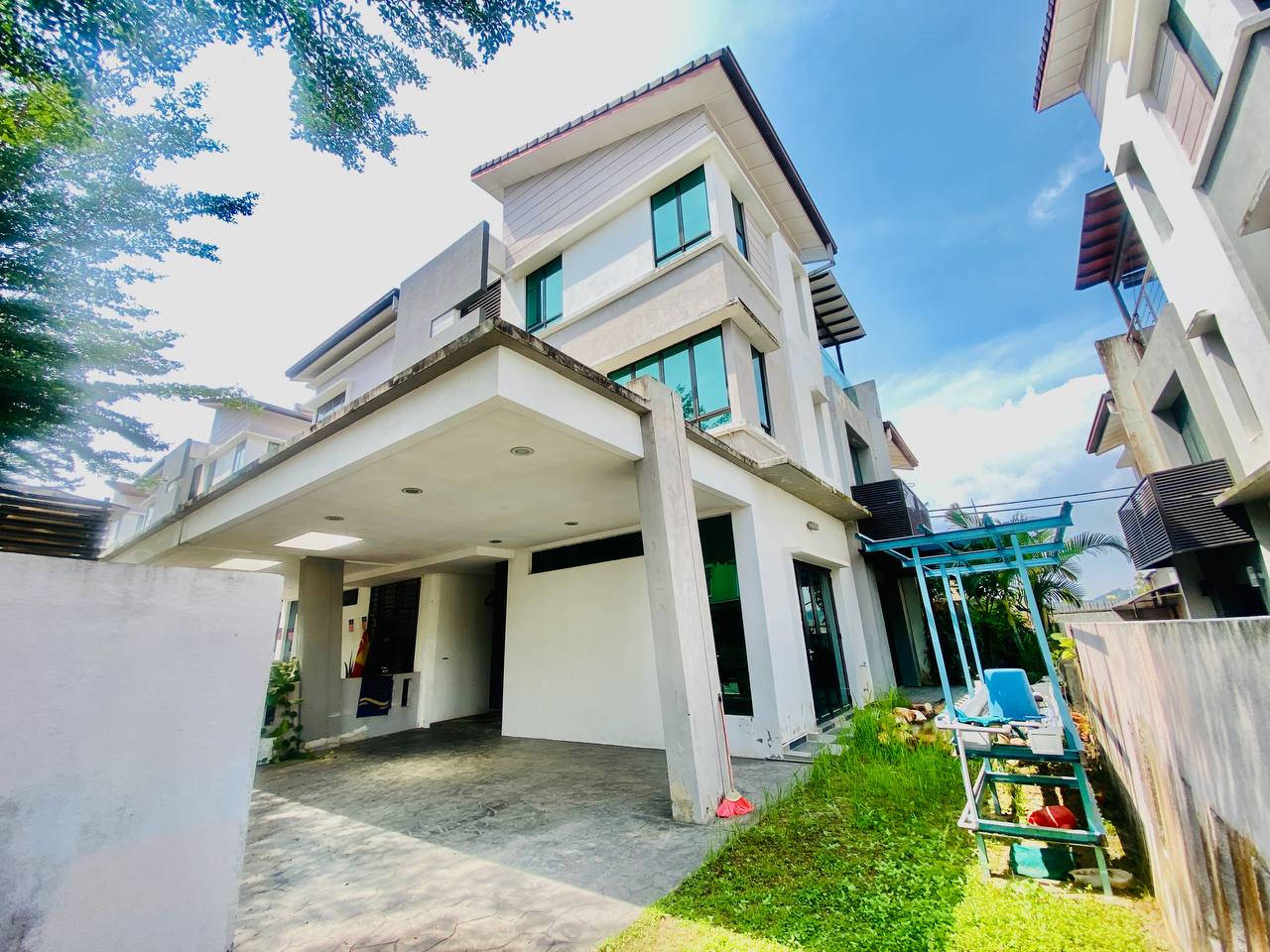 Semi D 3 Storey at Tmn Tropiks 2, Kajang - photo 2