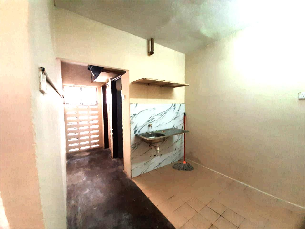 Level 3 Flat Bandar Bukit Tinggi 2, Klang - photo 3