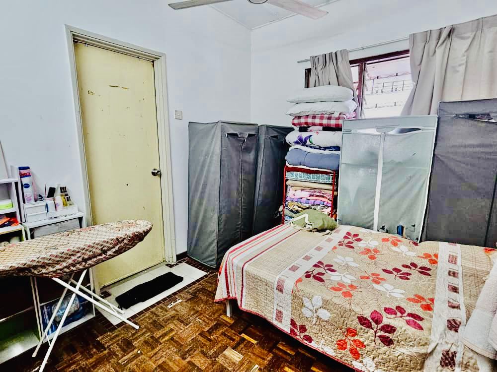 Freehold Renovated Double Storey Taman Sri Gombak, - photo 8