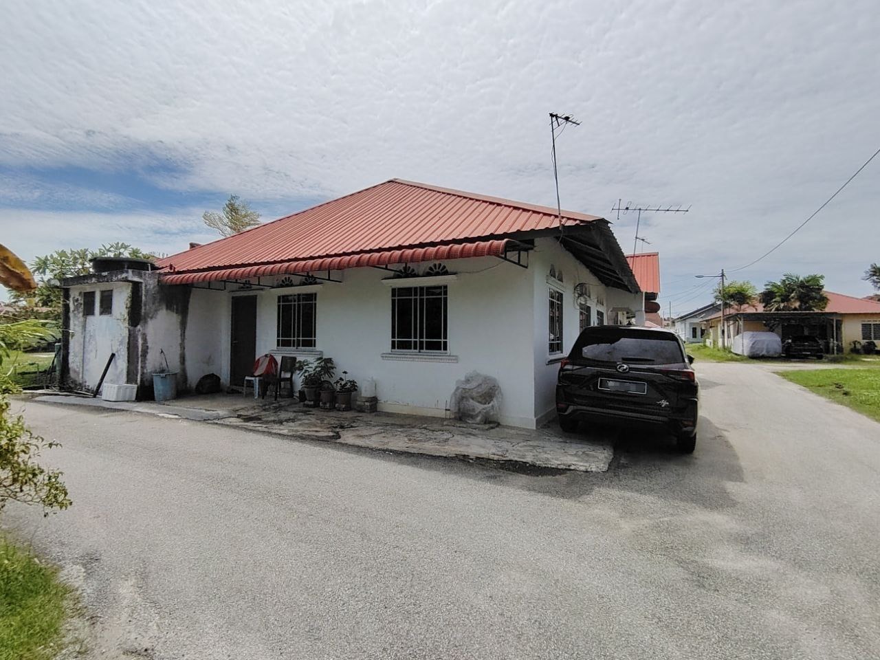 Renovated 2 Unit Rumah n Tanah di Sg Udang Klang - photo 4