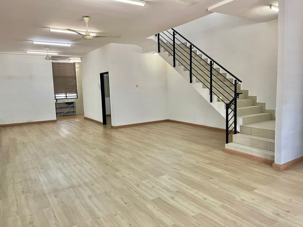 Freehold Double Storey Bangi Avenue 1, Bangi - photo 3