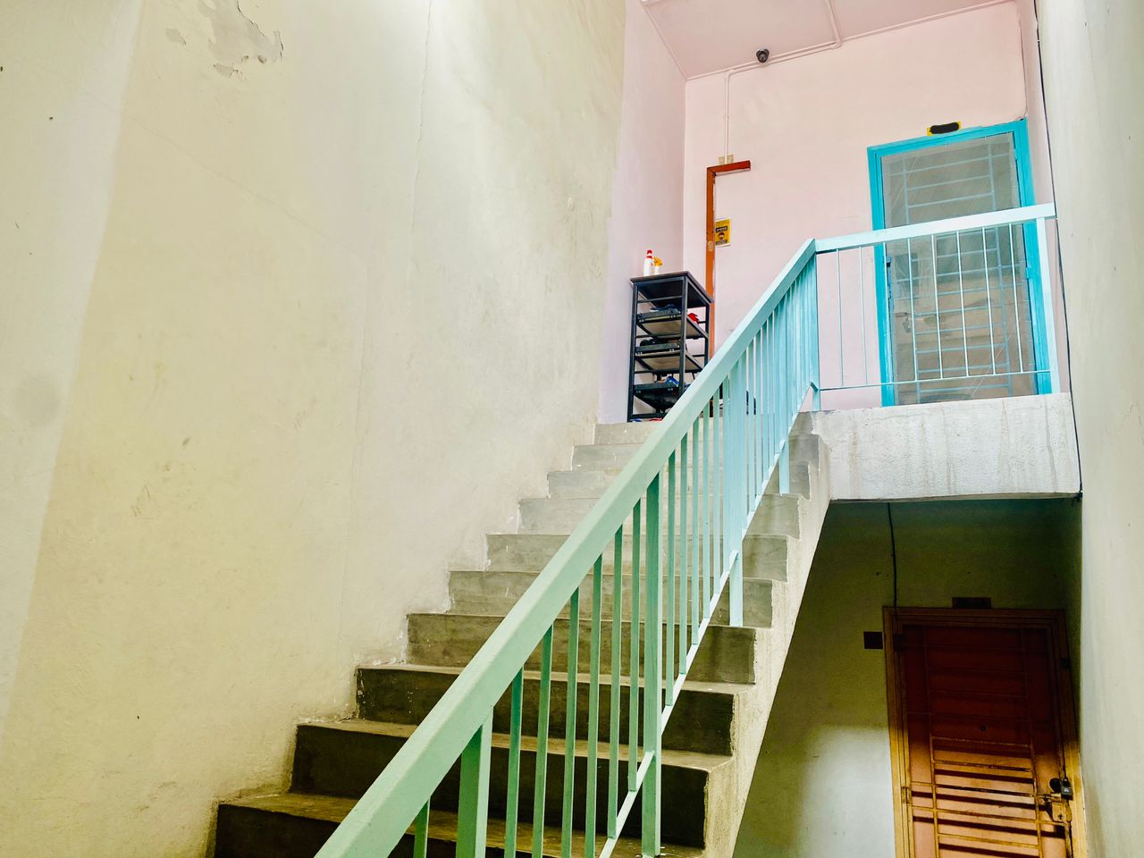 Partly Furnished Tmn Sri Sentosa Jln Klang Lama - photo 3