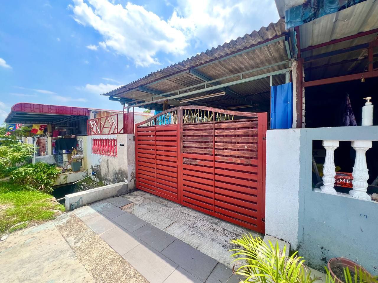 Single Storey Terrace at Tmn Cempaka Sari 3, Klang - photo 2