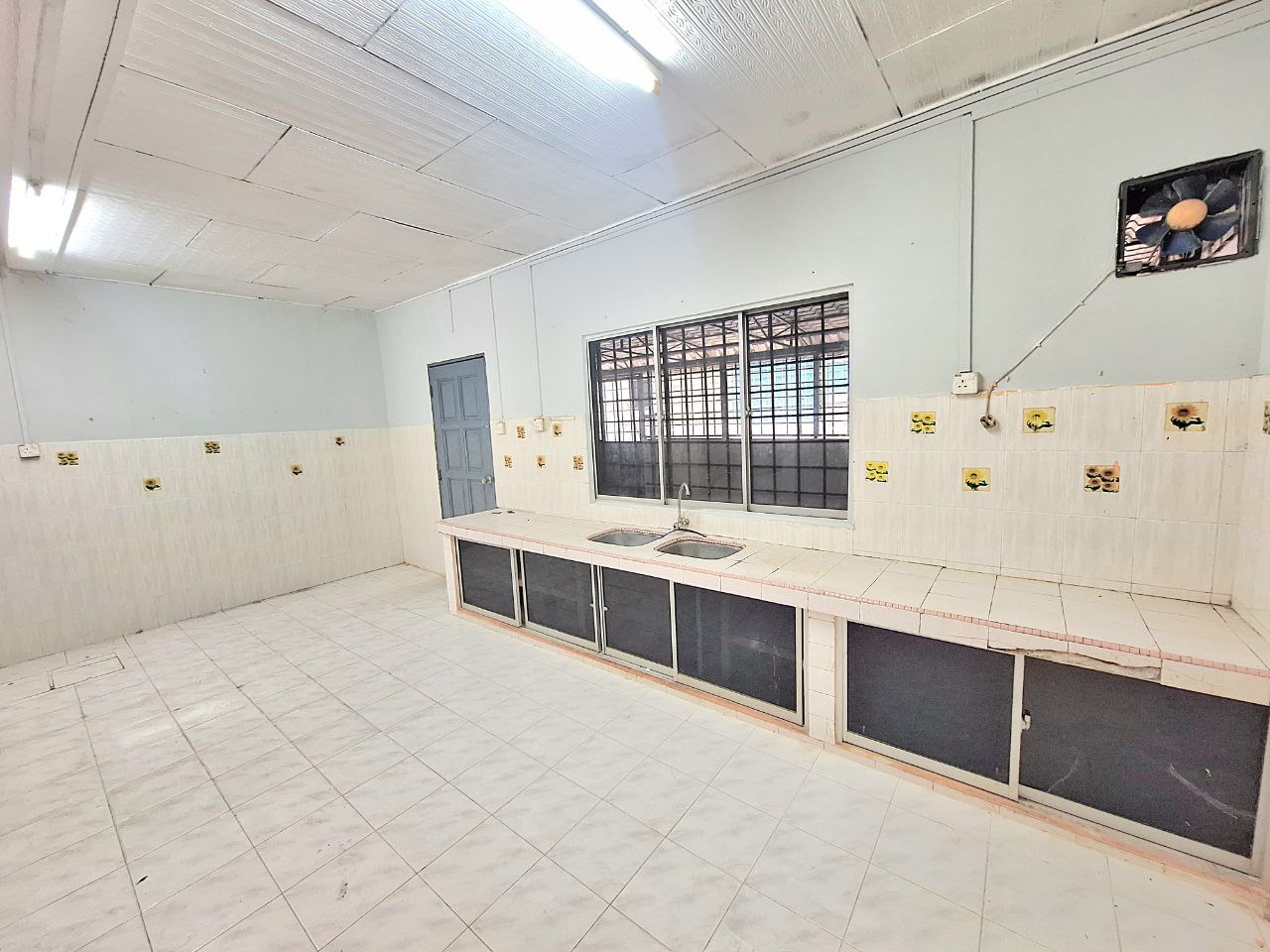 Facing Open Single Storey Seksyen 17, Shah Alam - photo 13