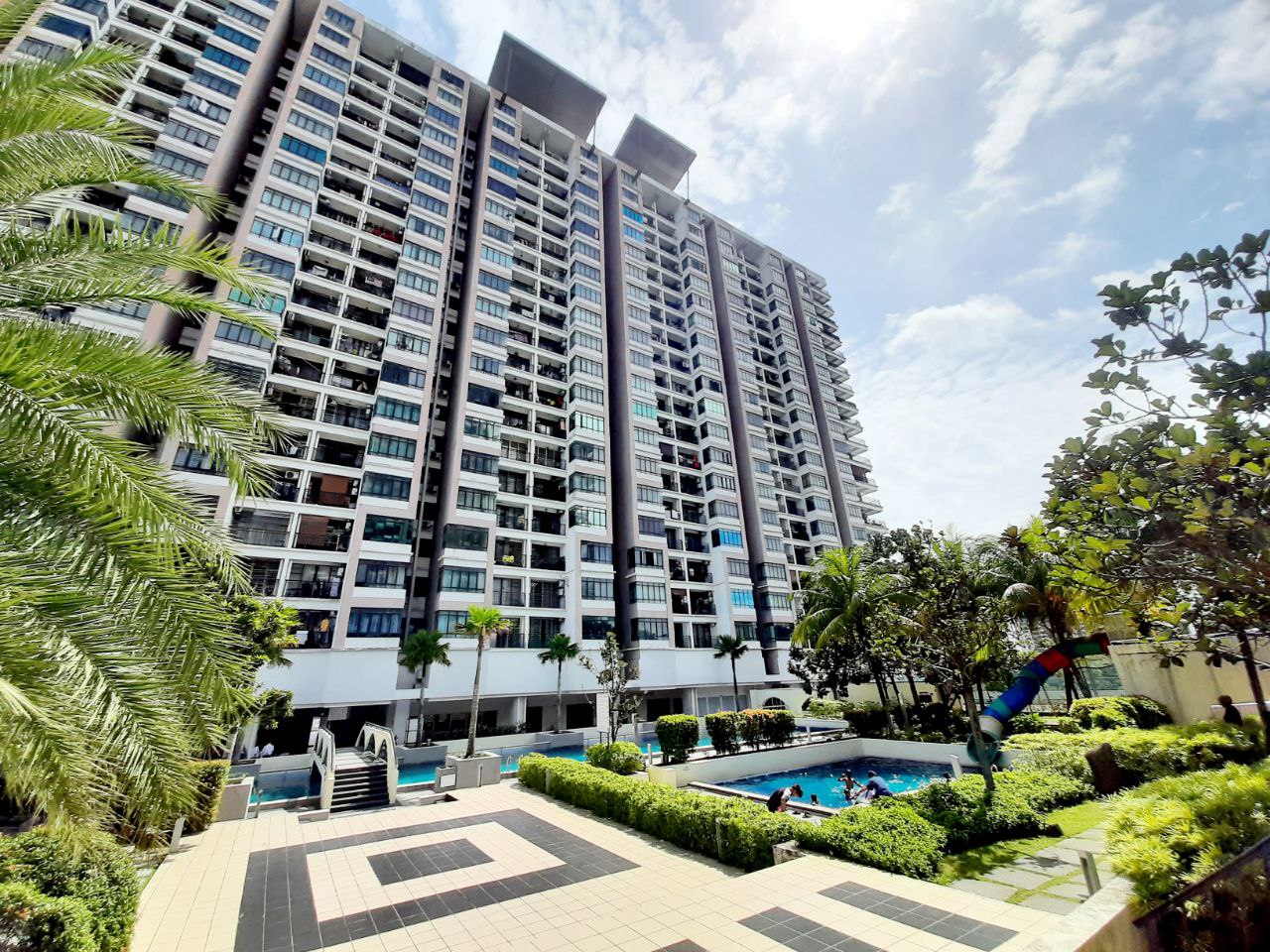 Furnished with Balcony Condo One Damansara Damai - photo 3