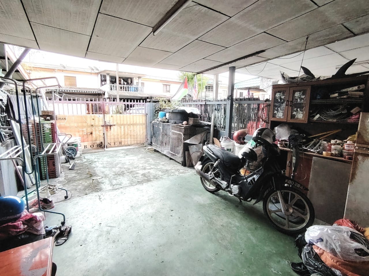 Renovated Double Storey Seksyen 18 Shah Alam - photo 2