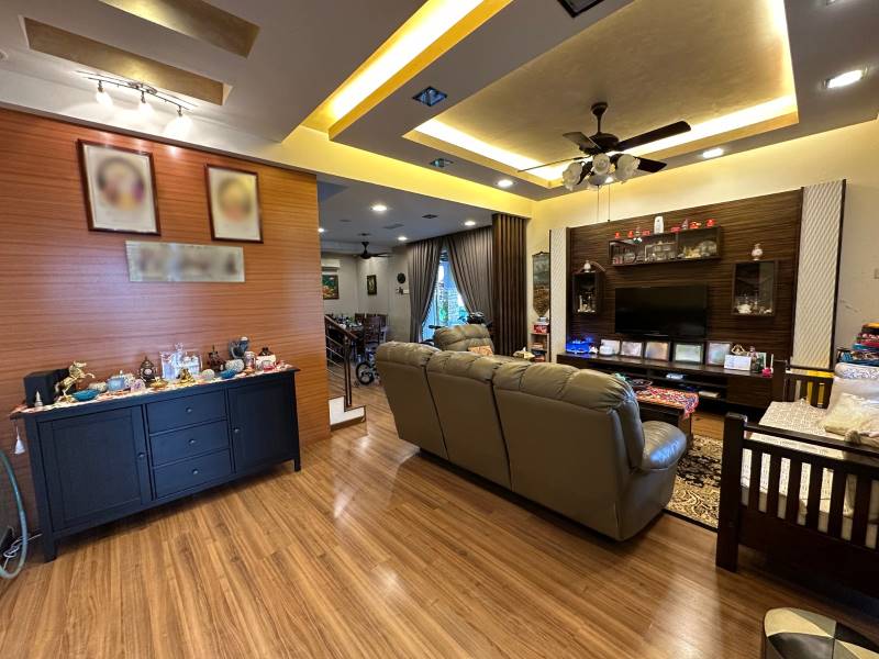 Renovated Double Storey-Linked Corner, Setia Indah - photo 2