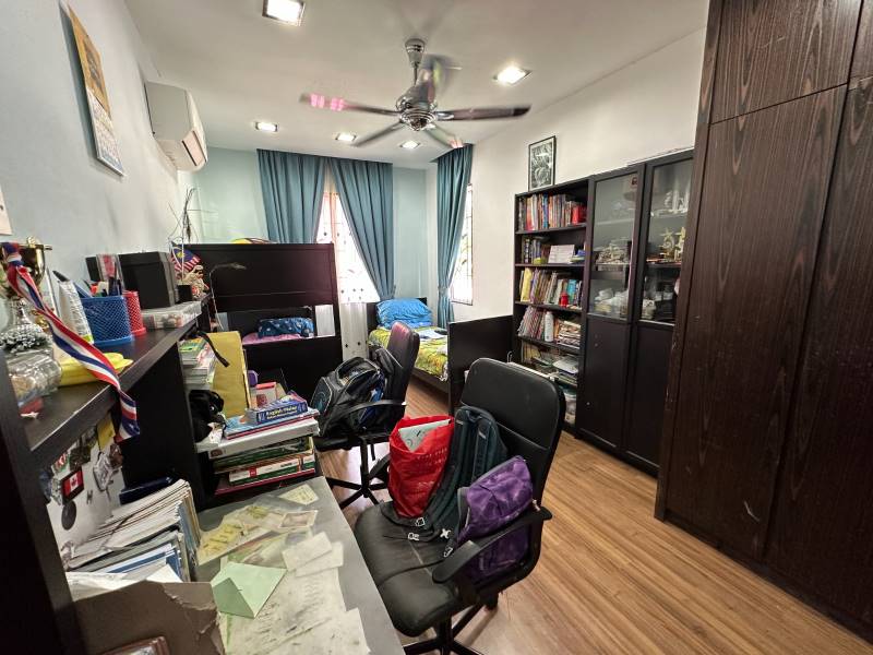 Renovated Double Storey-Linked Corner, Setia Indah - photo 4