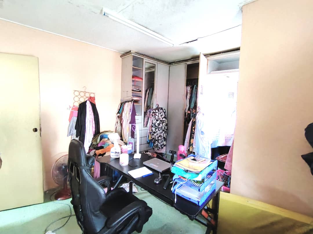 Double Storey, Semi D Cluster Seksyen 18 Shah Alam - photo 4