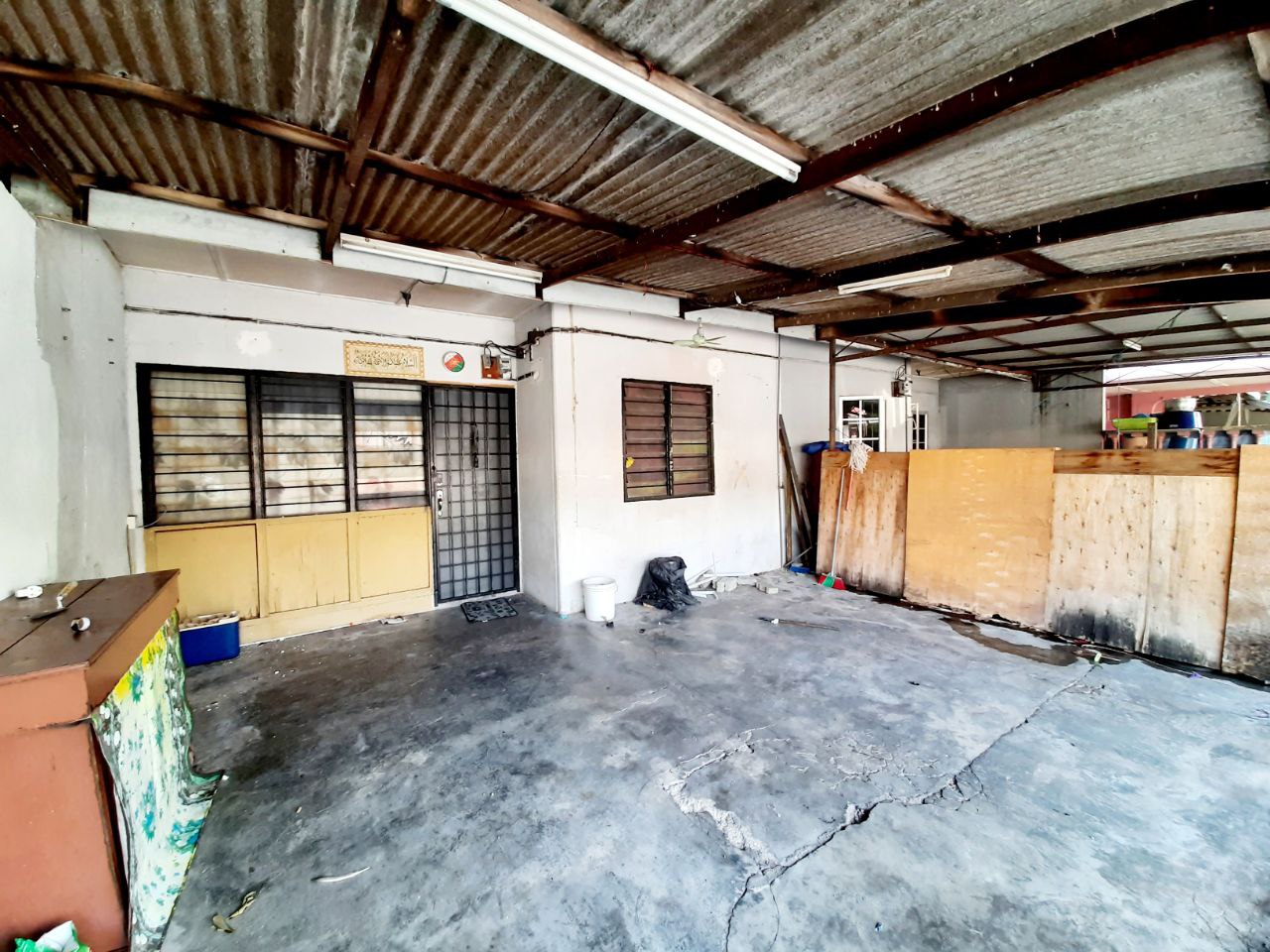 Single Storey Terrace Seksyen 24, Shah Alam - photo 2