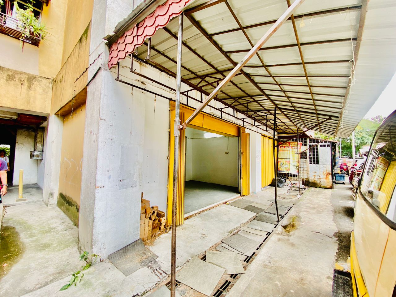 Corner Lot Groundfloor Shop Lot Medan Cahaya Pj - photo 4