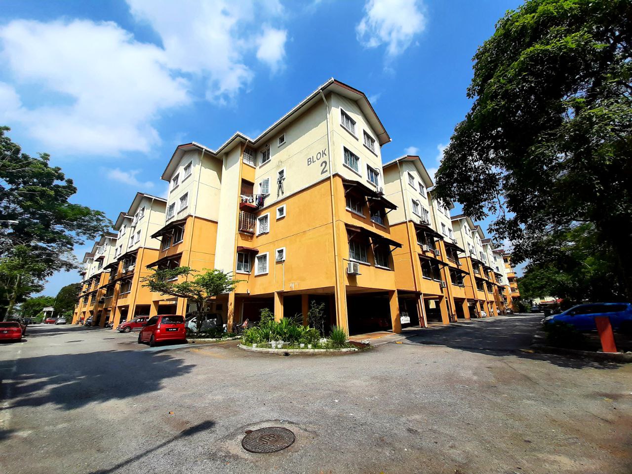Pangsapuri Seri Palma Desa Latania Seksyen 36 Shah - photo 3