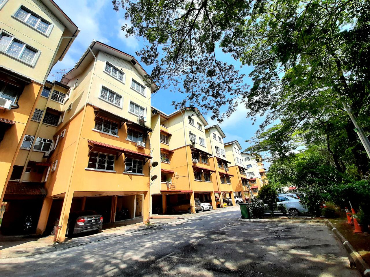 Pangsapuri Seri Palma Desa Latania Seksyen 36 Shah - photo 4