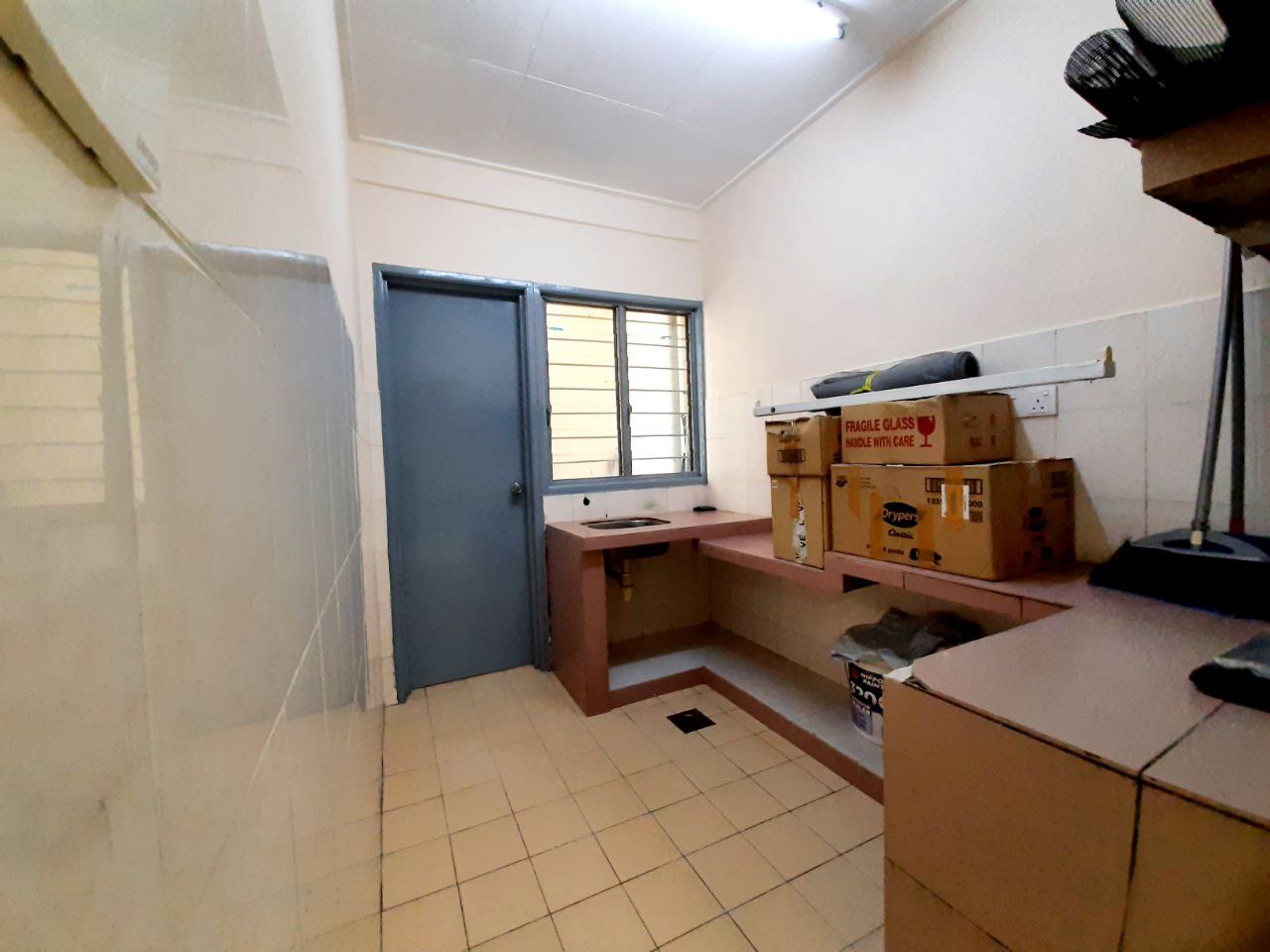 Pangsapuri Seri Palma Desa Latania Seksyen 36 Shah - photo 8