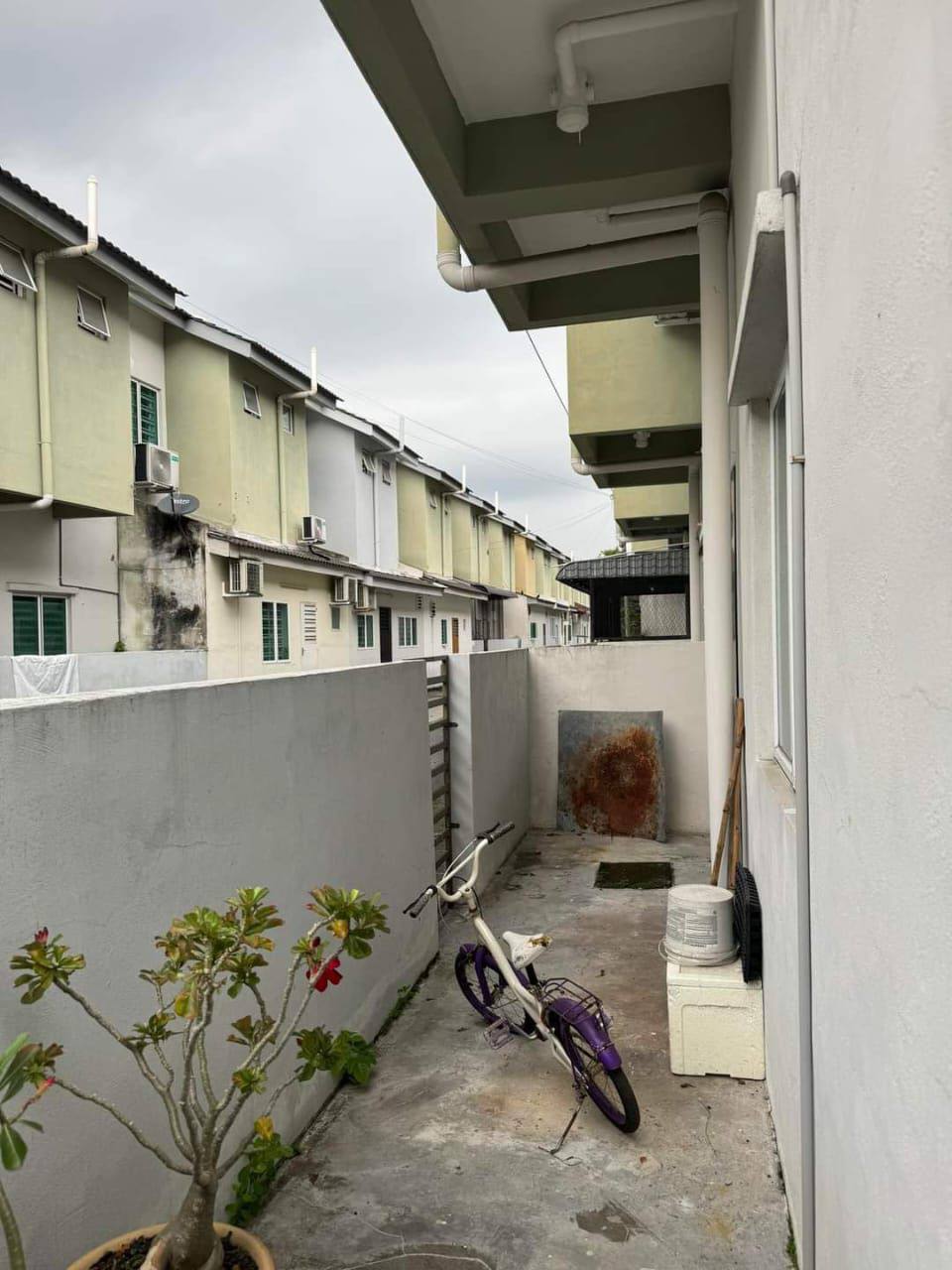 Double Storey Semi D Cluster Tmn Klebang Ria Chemo - photo 3