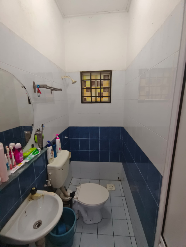 Renovated Single Storey Tmn Kelana Rantau Panjang - photo 9