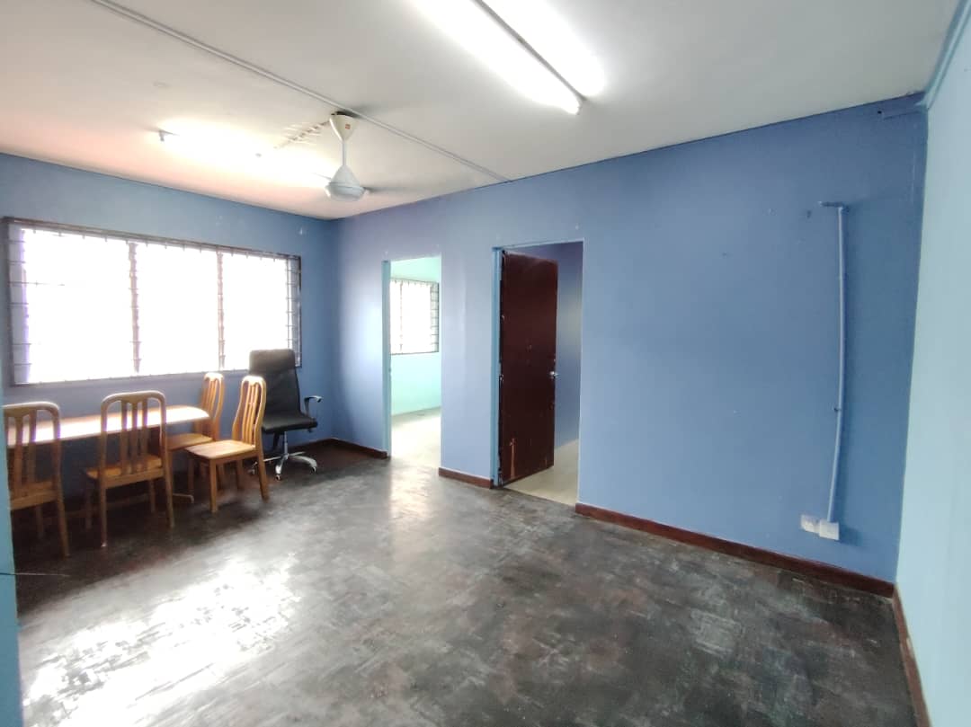 Level 1 Renovated Flat Pkns Seksyen 8 Shah Alam - photo 2