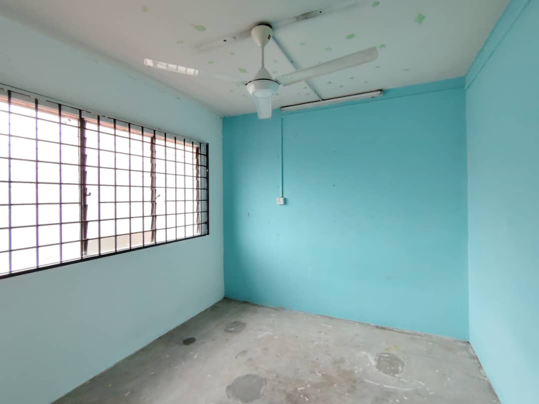 Level 1 Renovated Flat Pkns Seksyen 8 Shah Alam - photo 11