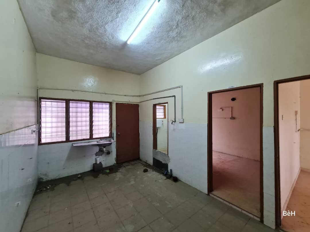 Freehold Double Storey Taman Meru Utama Klang - photo 7