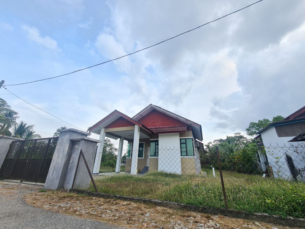 Partly Furnished Banglo Setingkat Kota Bharu - photo 4