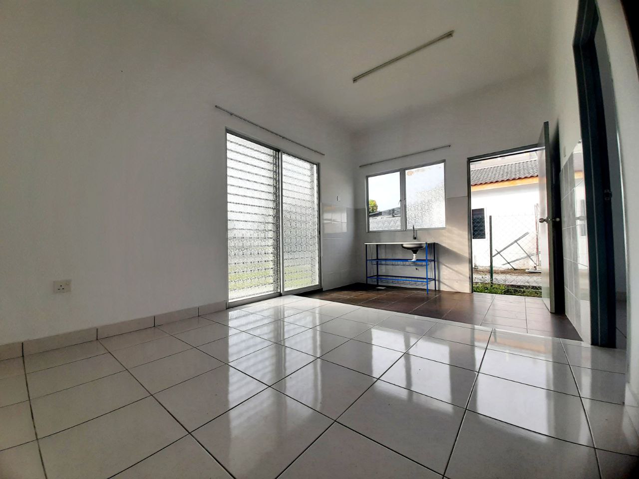 Corner Lot Tanah Luas Single Storey Pulau Indah - photo 6