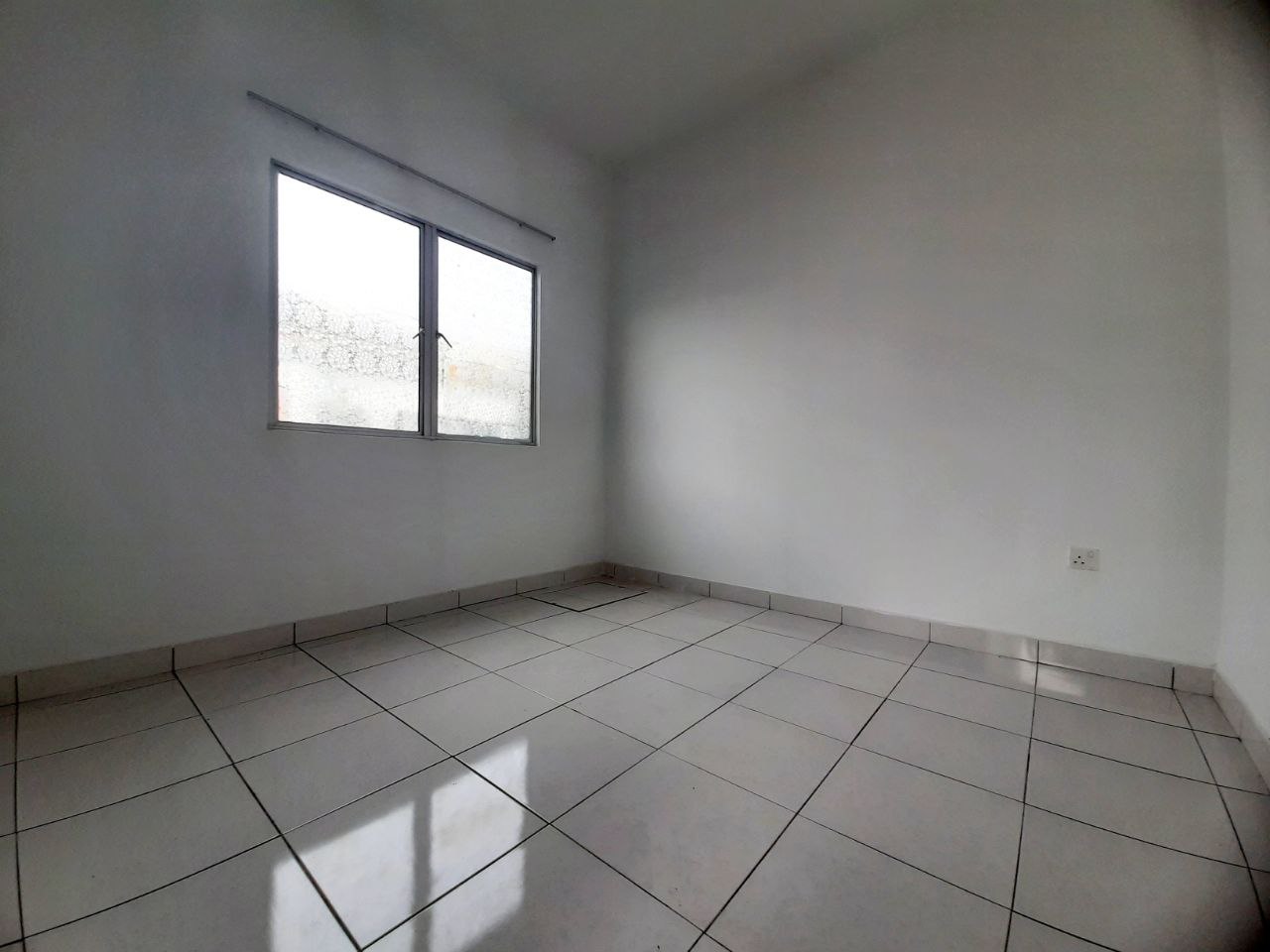 Corner Lot Tanah Luas Single Storey Pulau Indah - photo 9