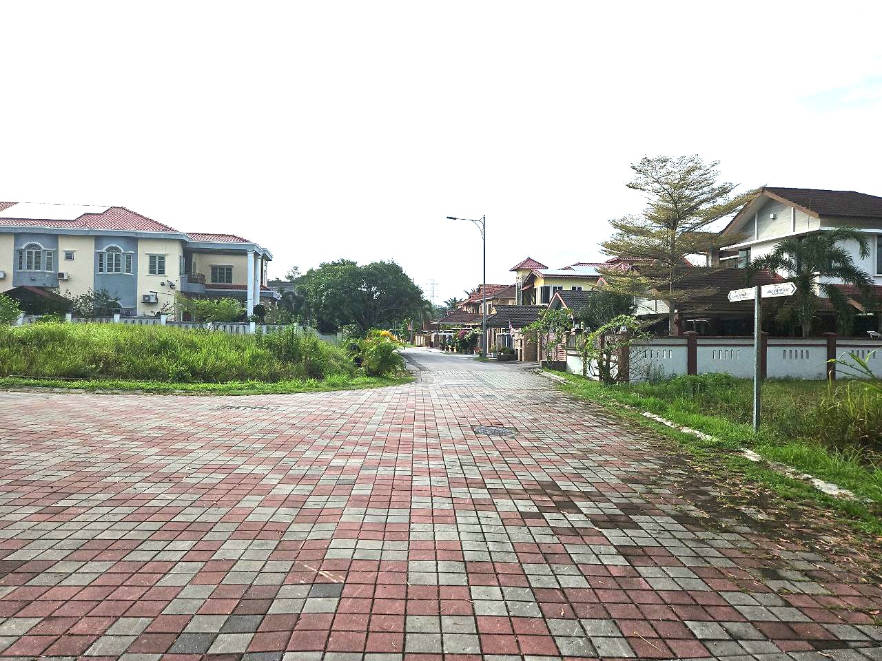 Bungalow Lot 7,427 Sqft at Bandar Seri Putra Bangi - photo 3