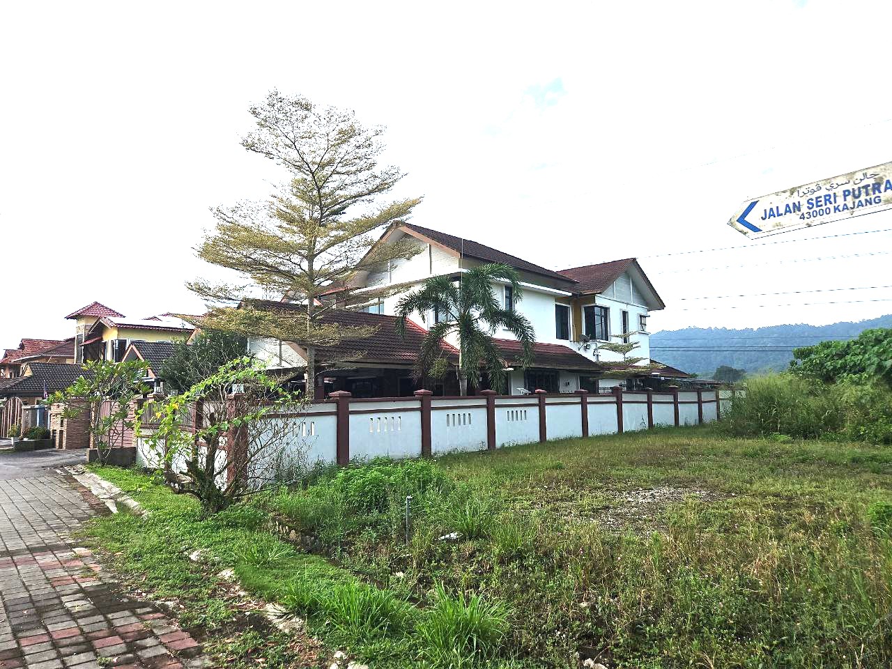 Bungalow Lot 7,427 Sqft at Bandar Seri Putra Bangi - photo 4