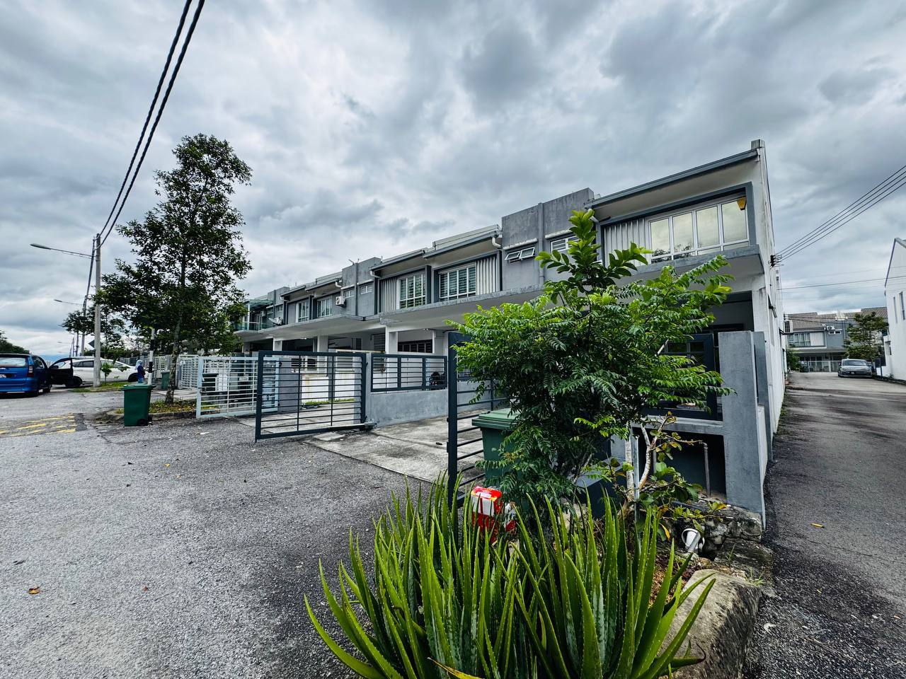 End Lot 2 Storey Hillpark 3 Bdr Teknologi Kajang - photo 2