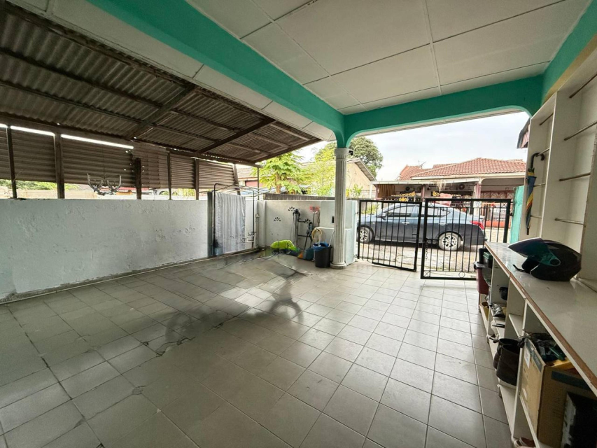 End Lot Freehold Single Storey Tmn Kapar Permai - photo 2