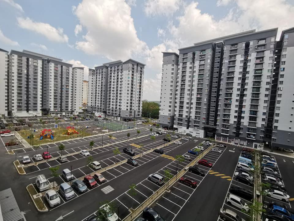 Corner Unit Residensi Laguna Biru 2, Kundang - photo 2
