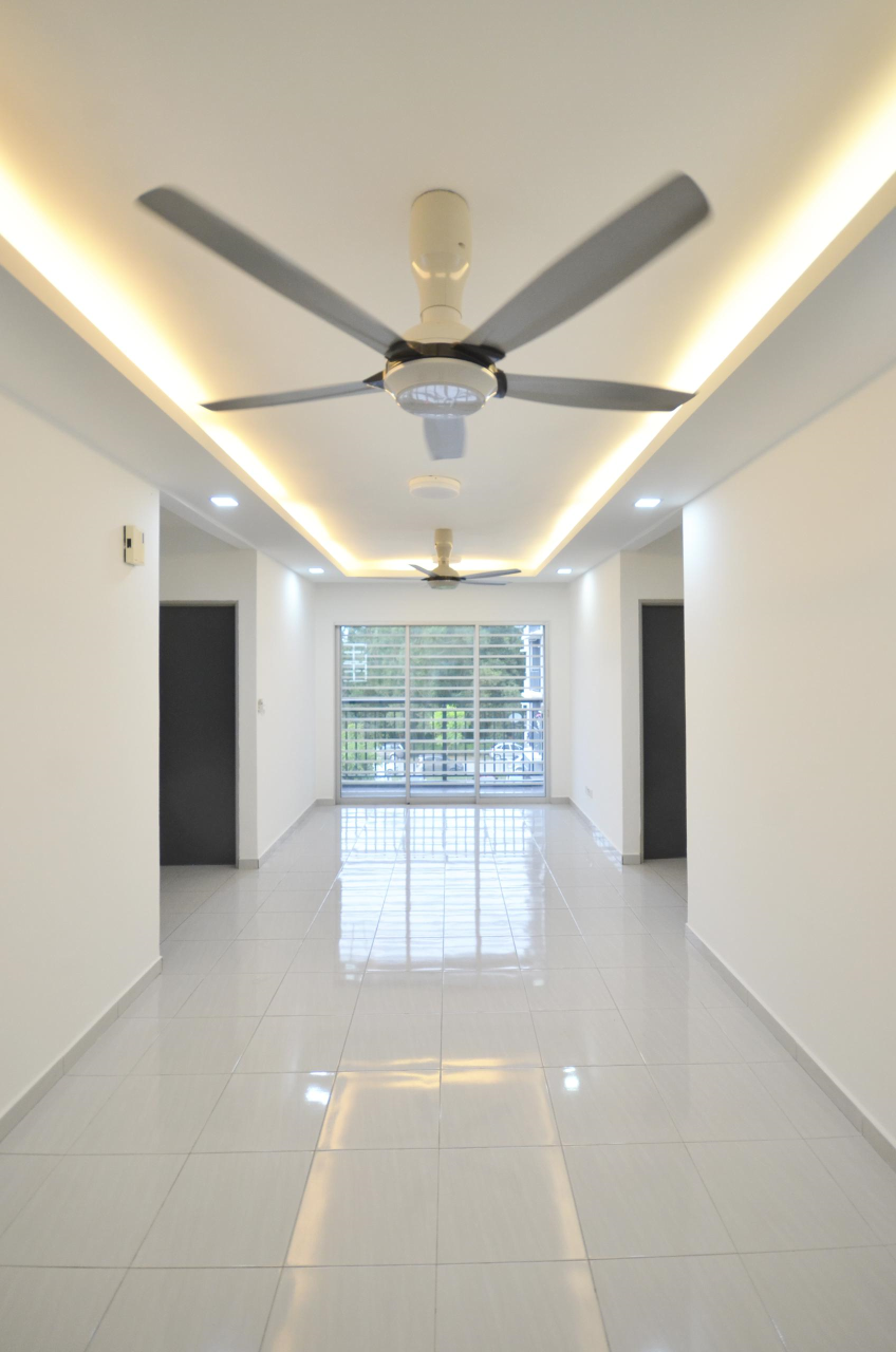 Corner Unit Residensi Laguna Biru 2, Kundang - photo 3