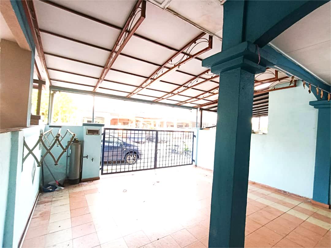 Renovated Double Storey Bandar Putera, Klang - photo 2