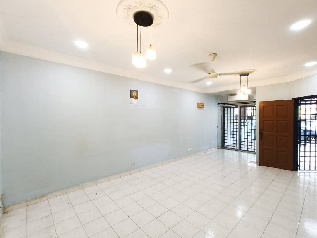 Renovated Double Storey Bandar Putera, Klang - photo 5