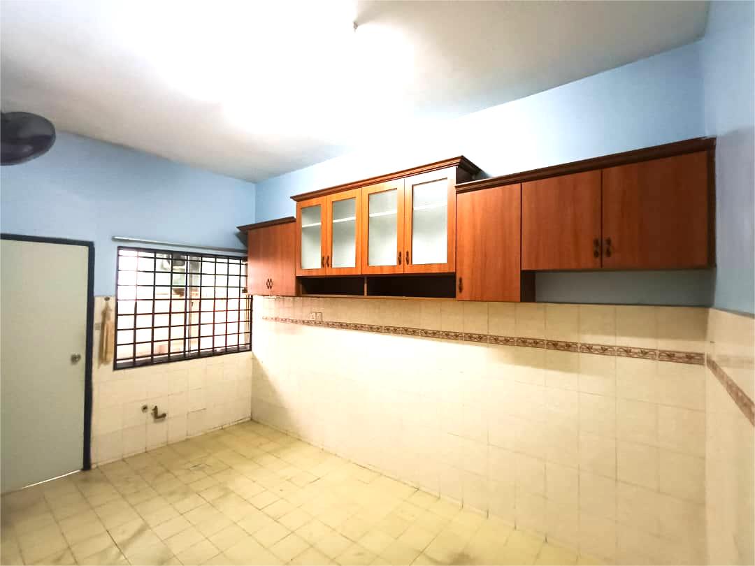 Renovated Double Storey Bandar Putera, Klang - photo 9
