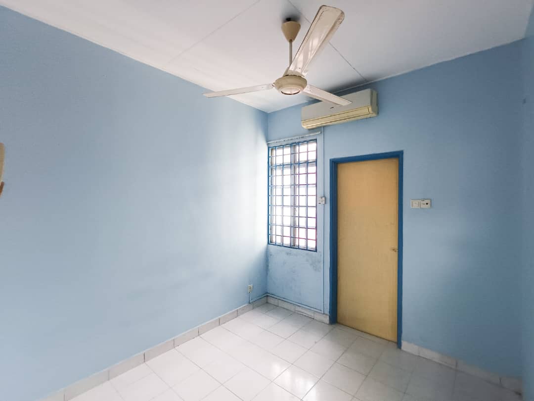 Renovated Double Storey Bandar Putera, Klang - photo 10