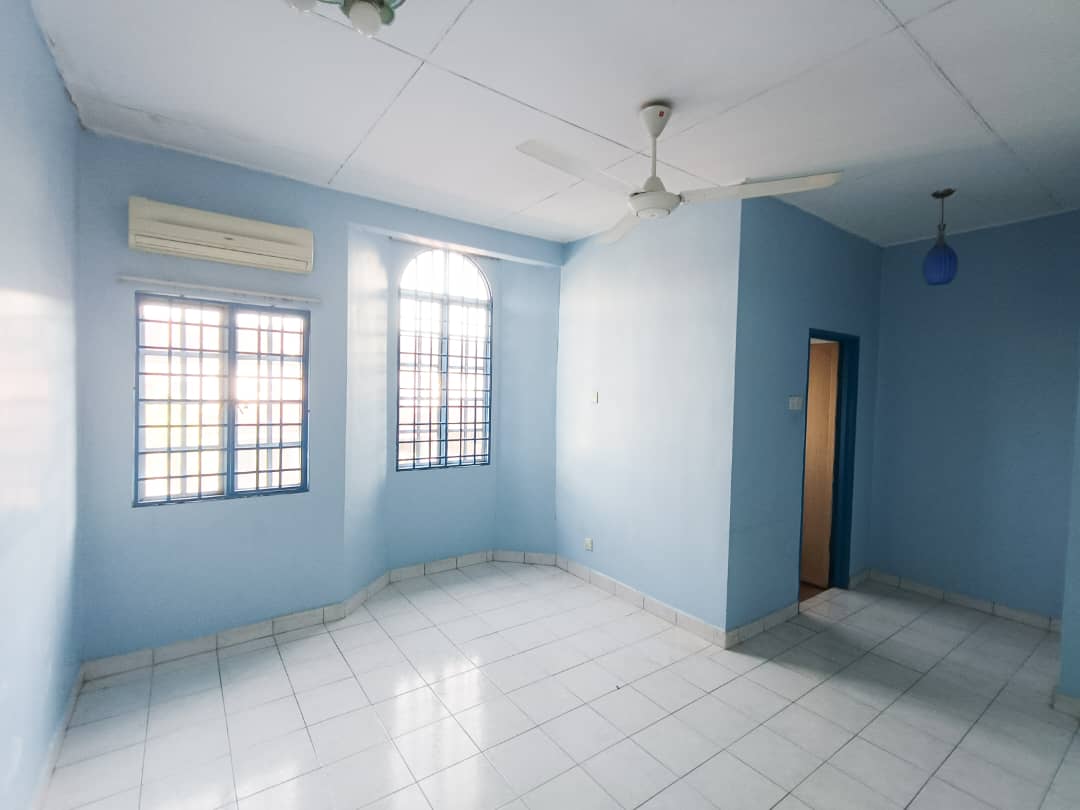 Renovated Double Storey Bandar Putera, Klang - photo 12