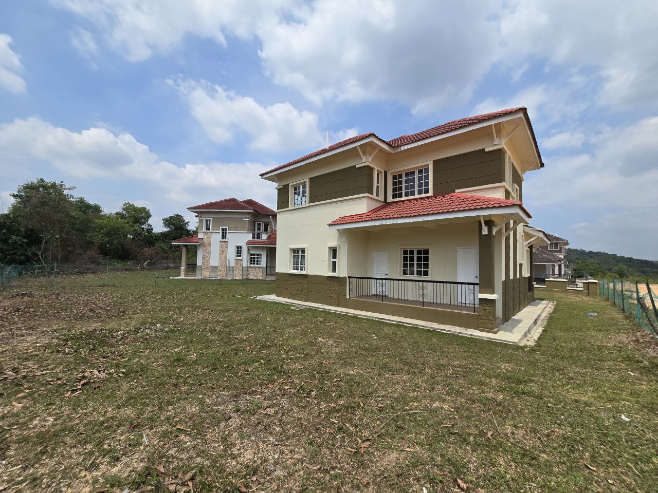 Bungalow Double Storey Tmn Desa Anjung Puta, Kajan - photo 3