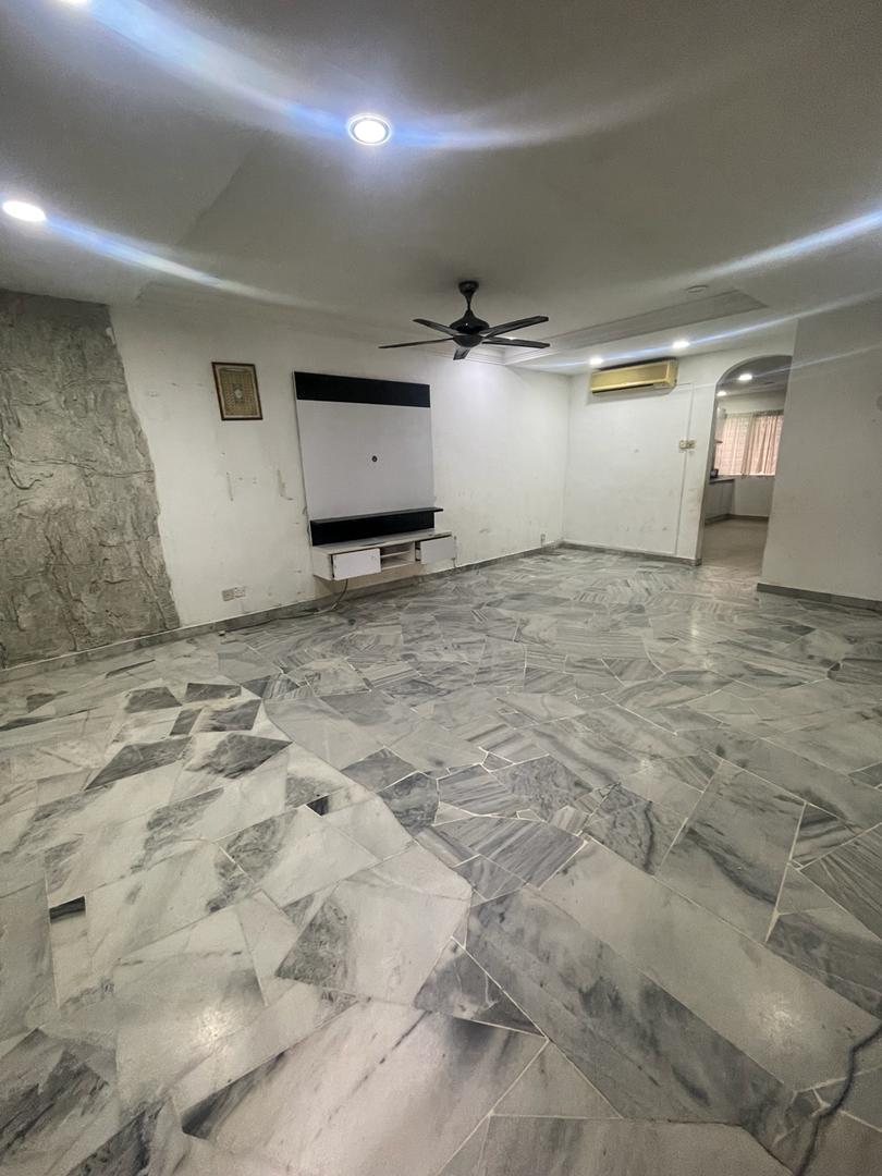Freehold Double Storey Tmn Jasmine Kajang - photo 4