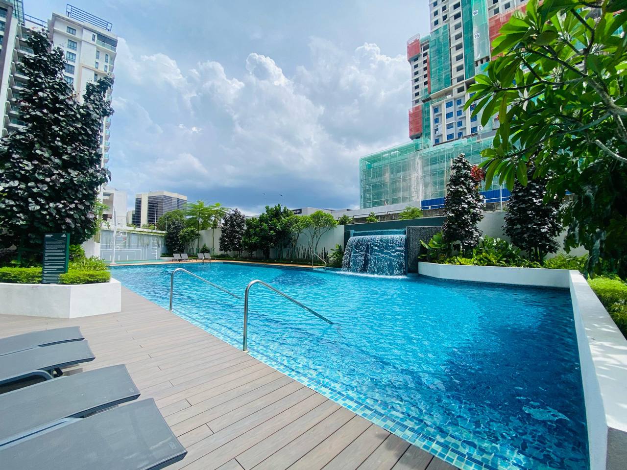 Freehold 3r2b Residency Aurora Subang Jaya - photo 2