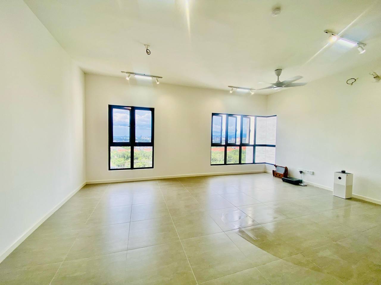 Freehold 3r2b Residency Aurora Subang Jaya - photo 3